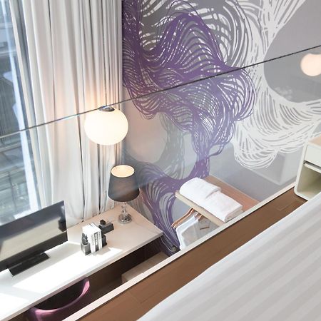Studio M Hotel Сингапур Екстериор снимка
