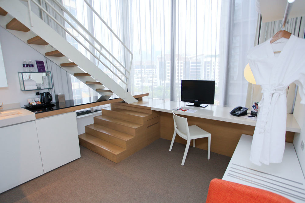 Studio M Hotel Сингапур Екстериор снимка